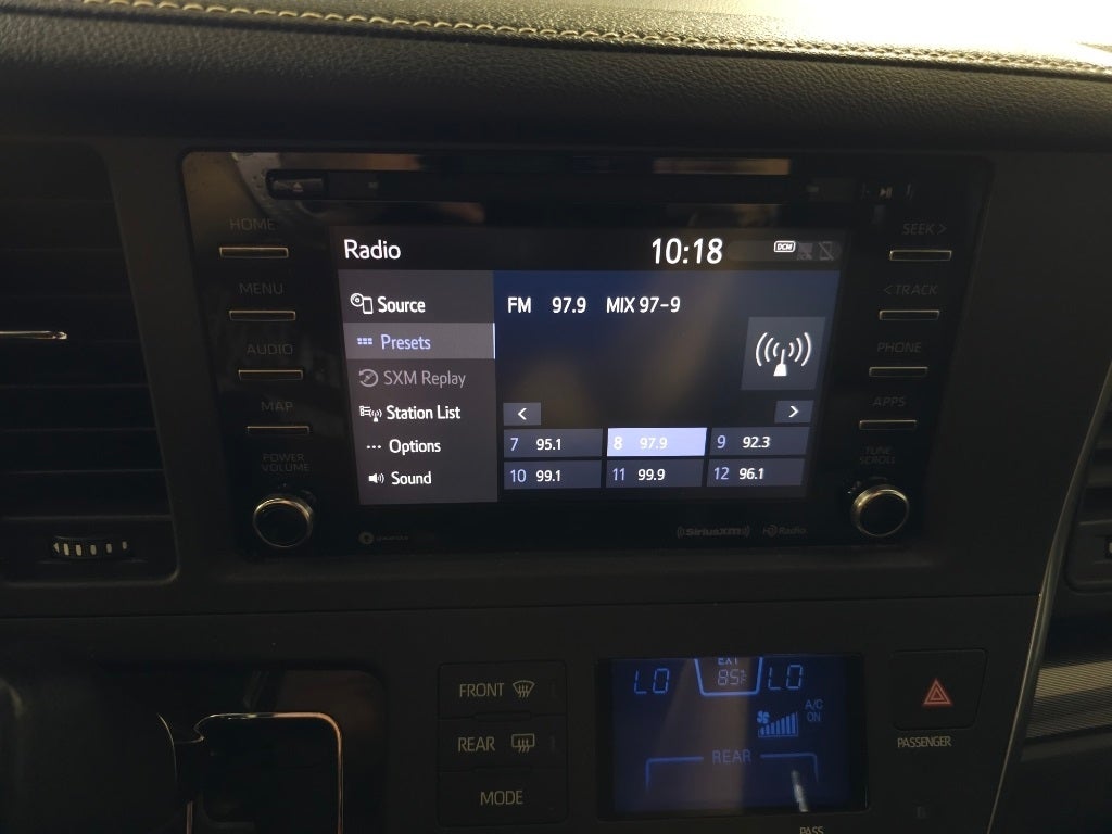 2019 Toyota Sienna SE