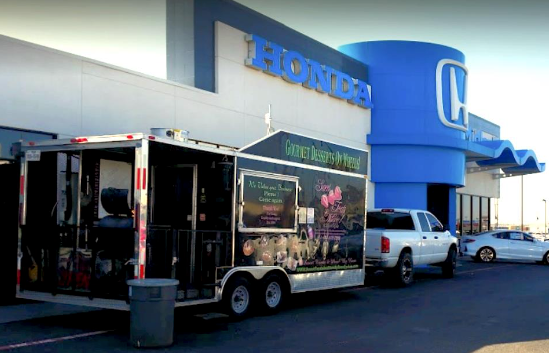 Food Truck Parked Outside of a Honda Dealer in Midland Texas